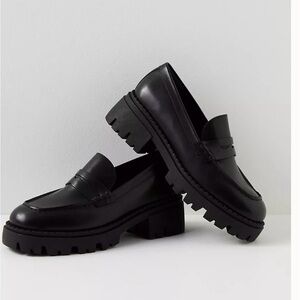 Brand New Free People black Lyra lug sole loafers